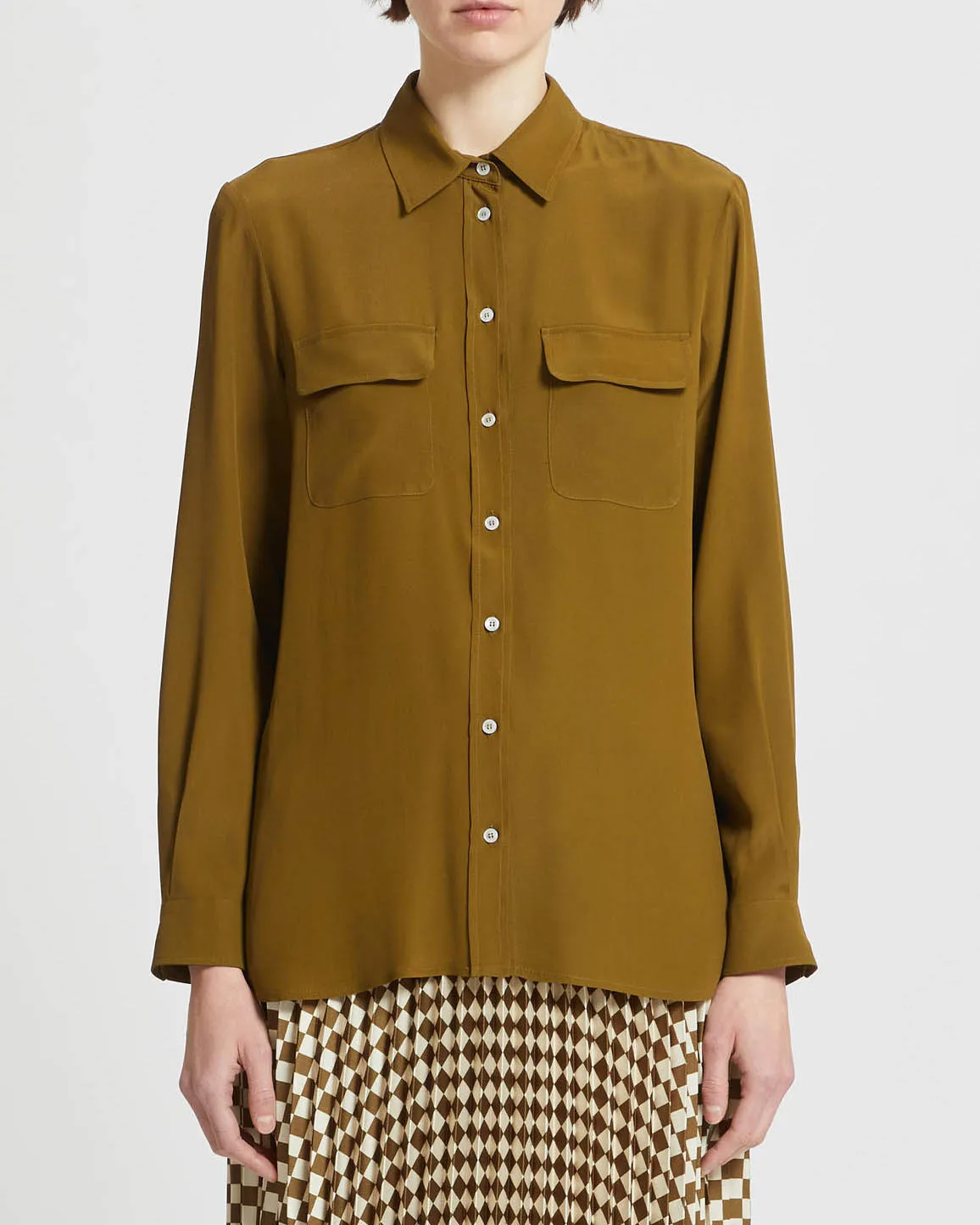 Green silk blend shirt with double pocket and flap.